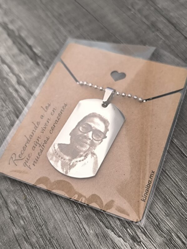 Placa Militar con Grabado Láser Color Plateado